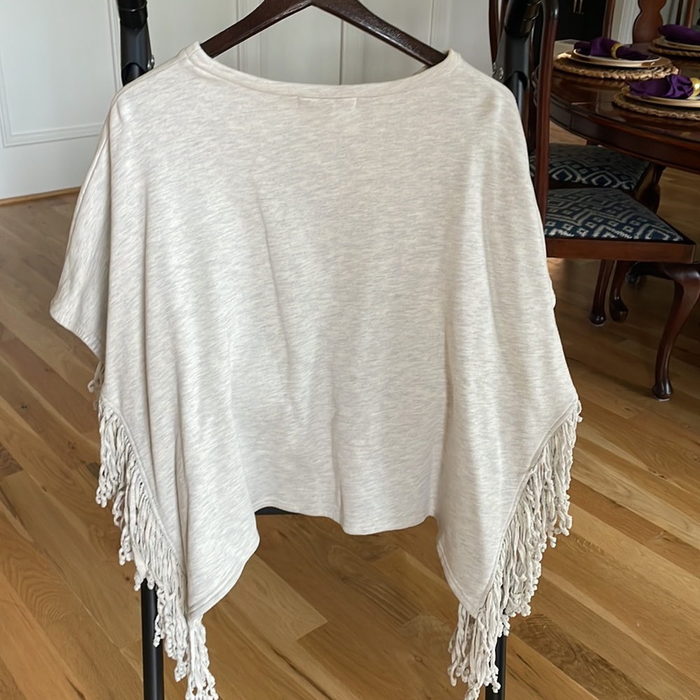 Flowered embroidered pullover - Picture 2 of 3